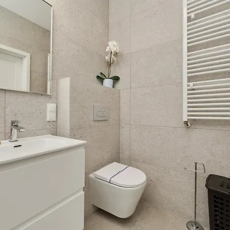 Lwowska By The Malta With Parking By Renters Prestige Appartement Poznań