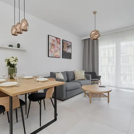 Apartment Lwowska By The Malta With Parking By Renters Prestige