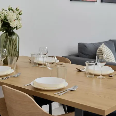 Lwowska By The Malta With Parking By Renters Prestige Poznan