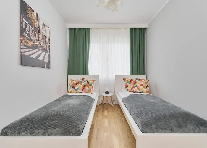 Lwowska By The Malta With Parking By Renters Prestige Apartment