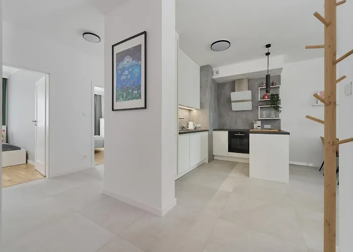 Lwowska By The Malta With Parking By Renters Prestige Appartement *